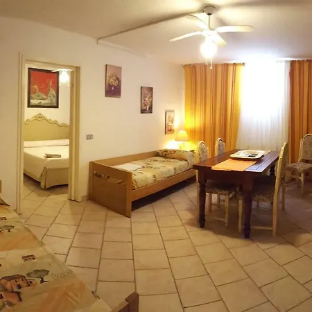 Taverna Derosas Apartament