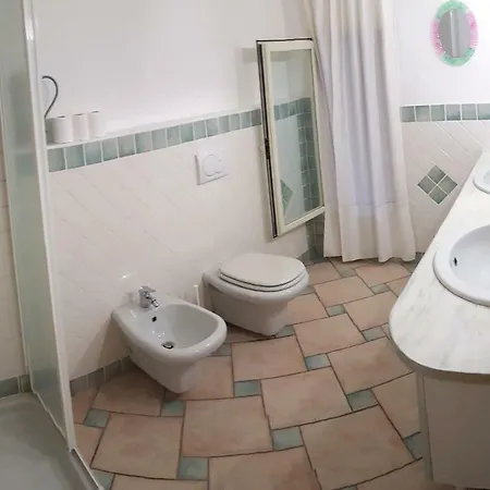 Lägenhet Taverna Derosas Golfo Aranci